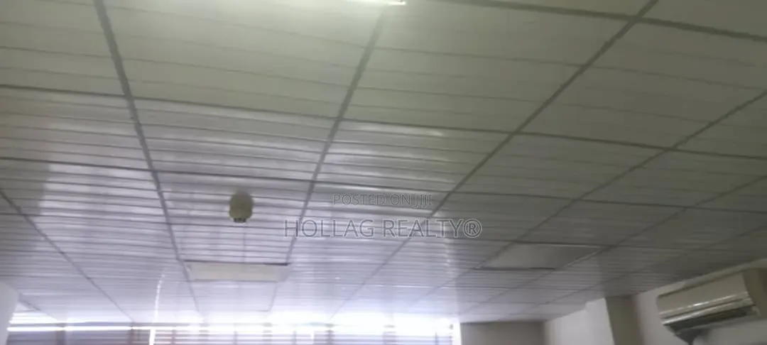 A Commercial Property on 5 Floors in Lagos Island / Lagos Island