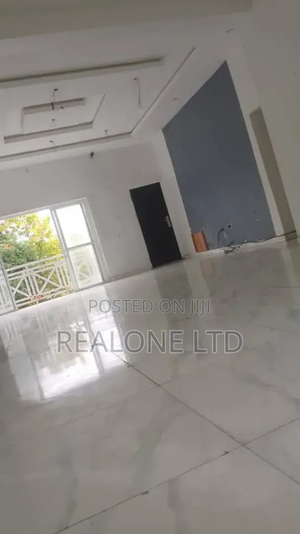3bdrm Apartment in Ikota for rent in Ikota