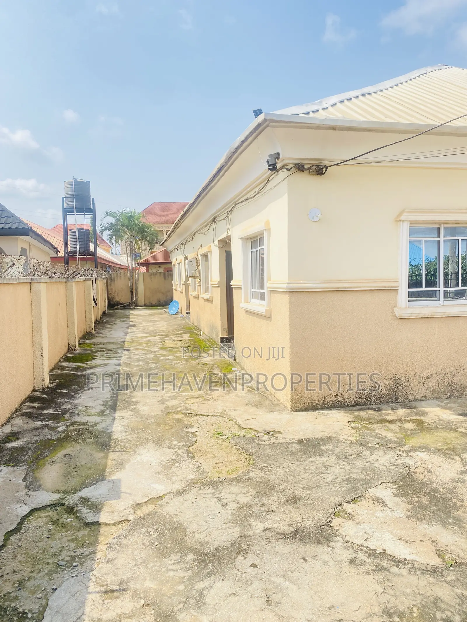 5bdrm Block of Flats in Kubwa for sale in Kubwa