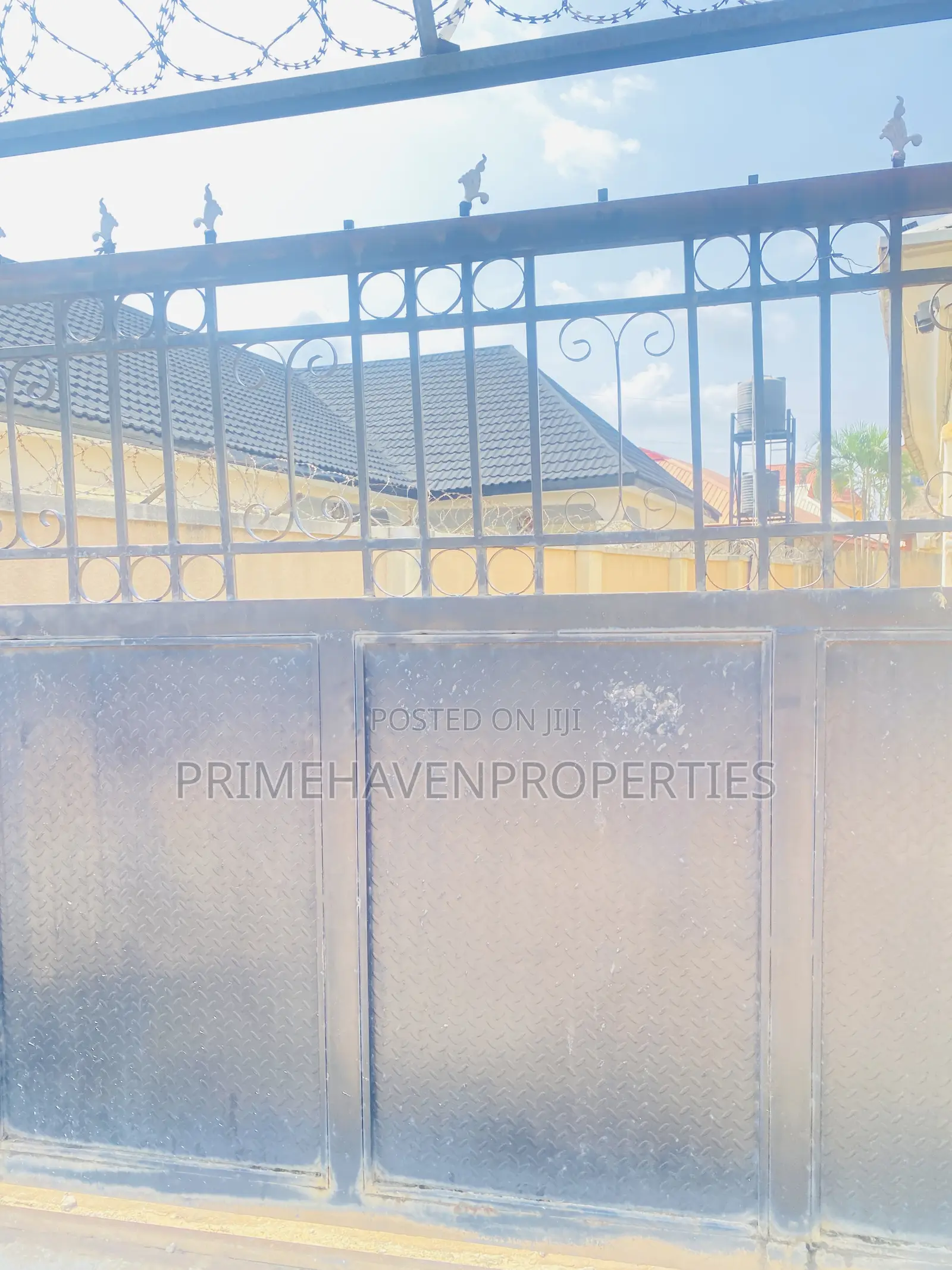 5bdrm Block of Flats in Kubwa for sale in Kubwa