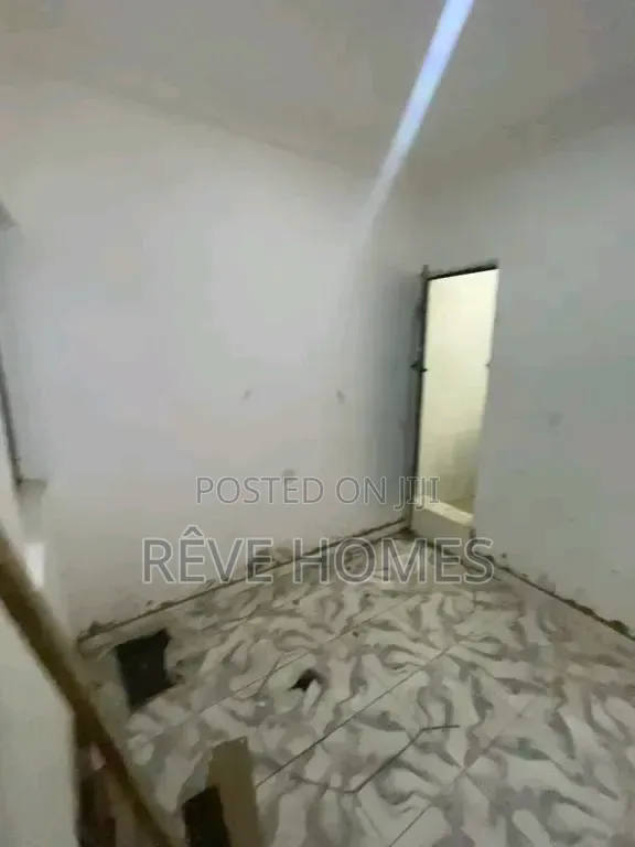 1bdrm Shared Apartment in Shomolu / Shomolu for rent in Shomolu / Shomolu