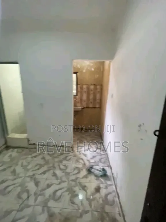 1bdrm Shared Apartment in Shomolu / Shomolu for rent in Shomolu / Shomolu
