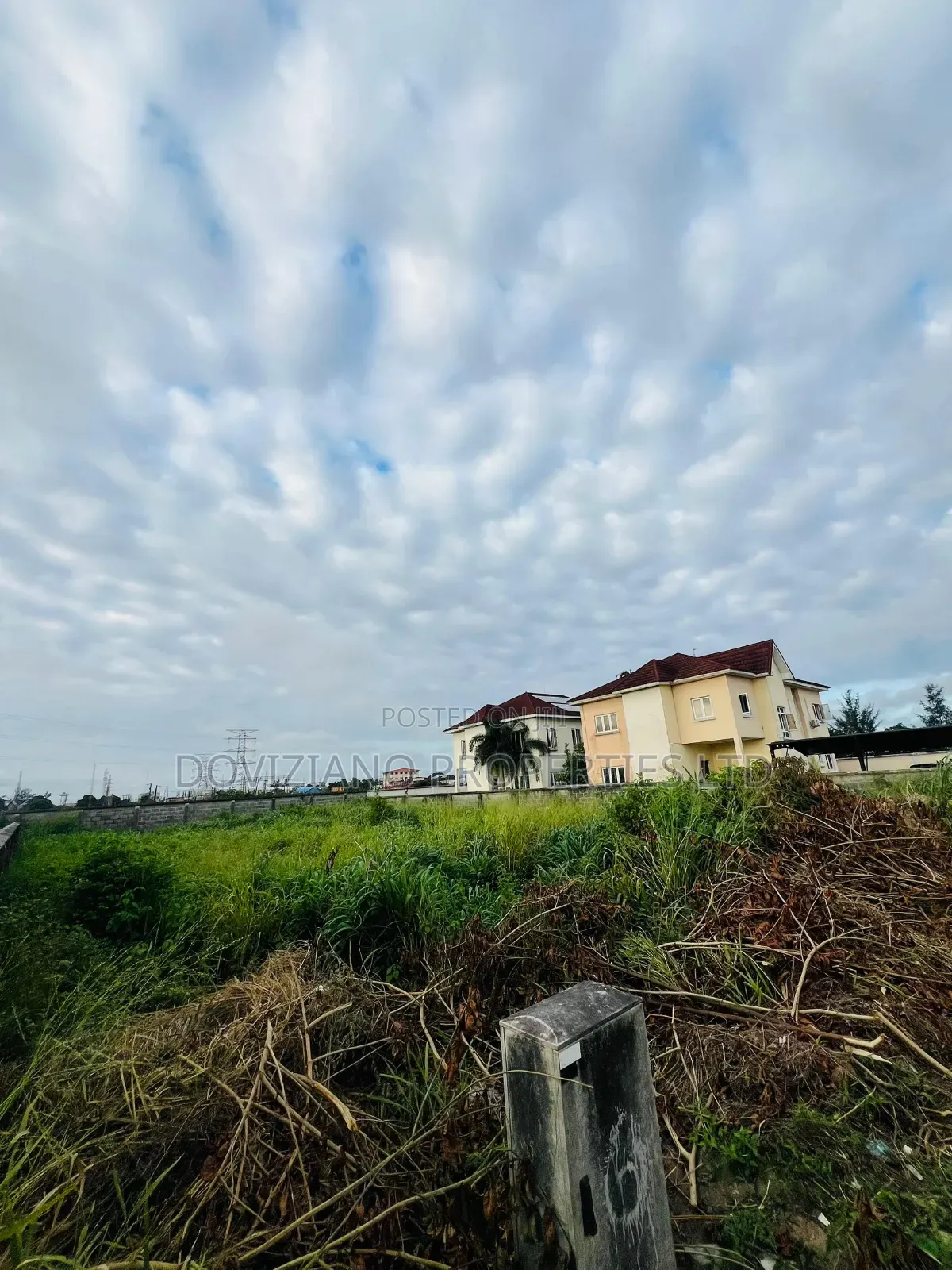 920 SQM  of Land in VGC / Ajah