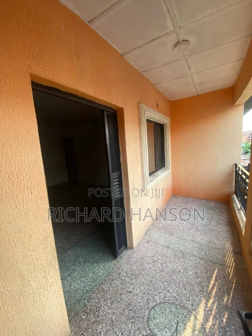 15bdrm Block of Flats in Close To Express, Sangotedo for sale in Sangotedo