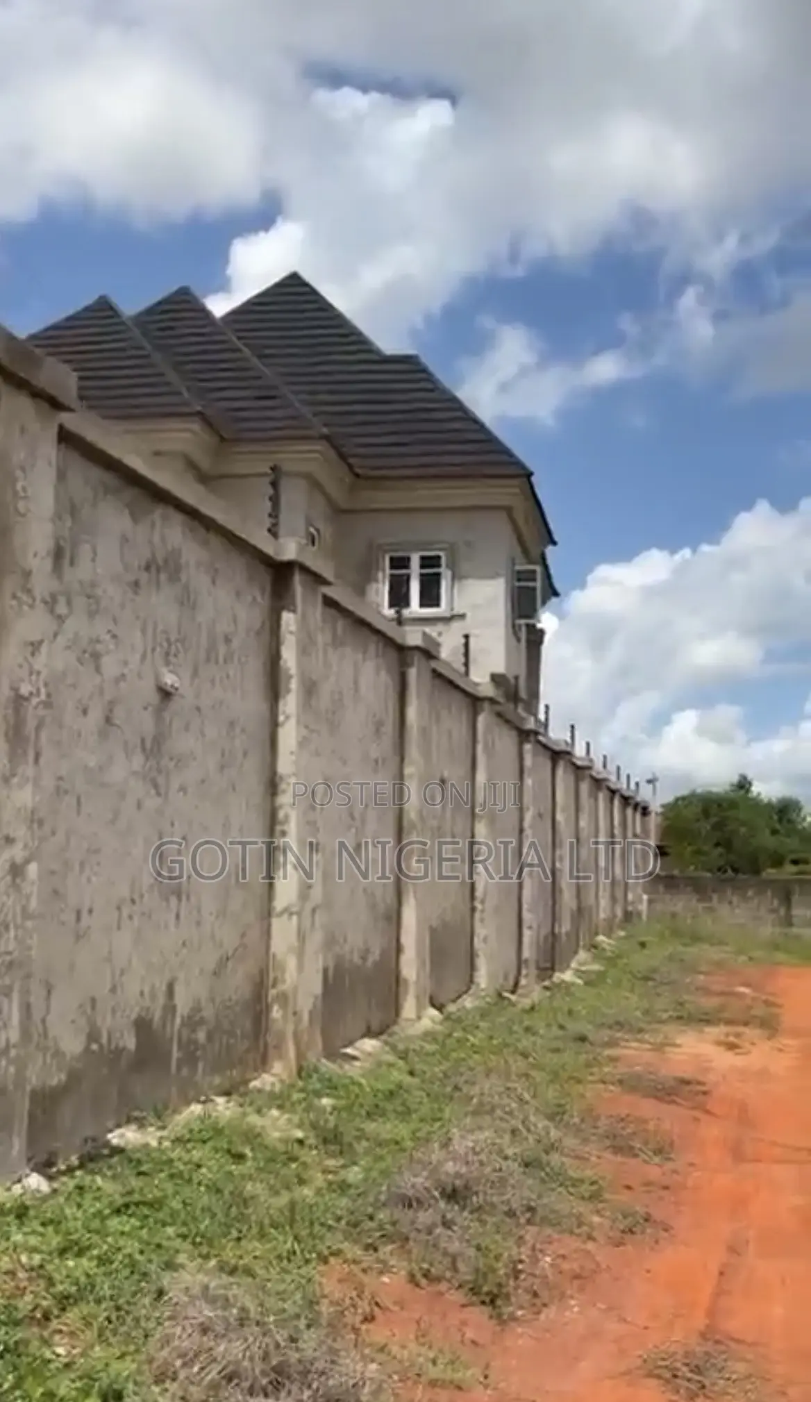 Urgent Sale: 50×100ft Land at Falanu Country Home, Ugbor GRA in Benin City