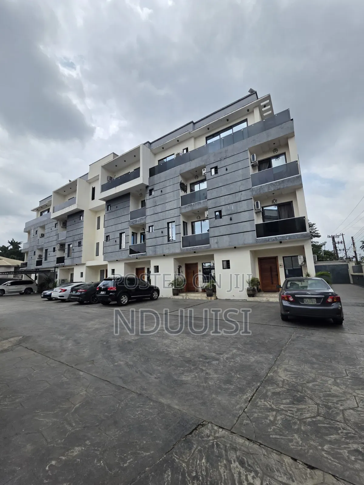 4bdrm Penthouse in Ikeja GRA for sale in Ikeja GRA