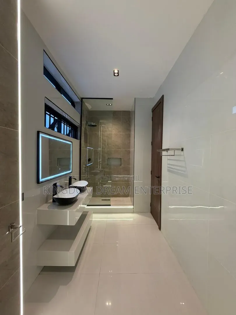 5bdrm Duplex in Vgc Lekki Lagos for sale in VGC / Ajah