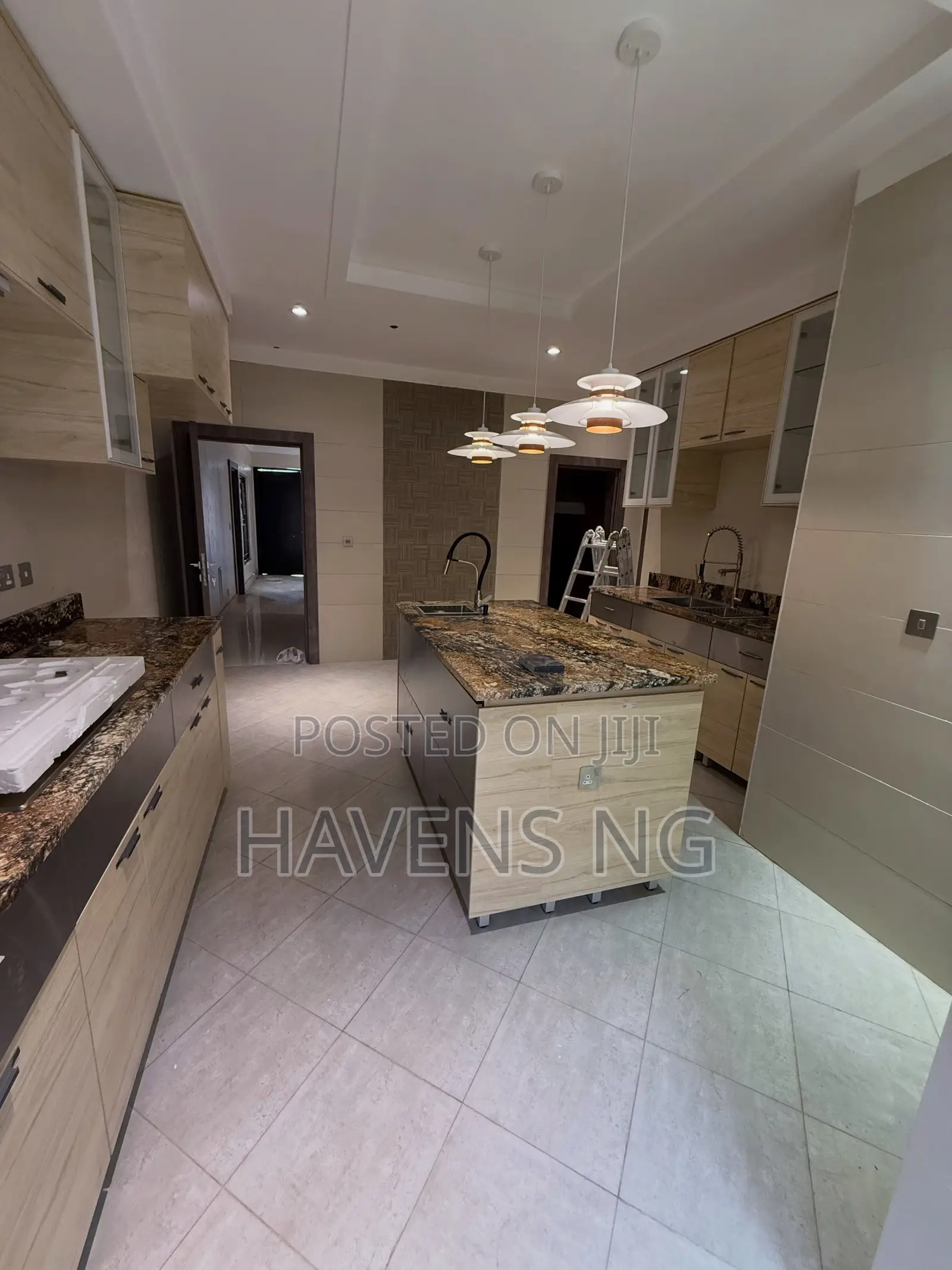 4bdrm Duplex in Jabi for sale in Jabi