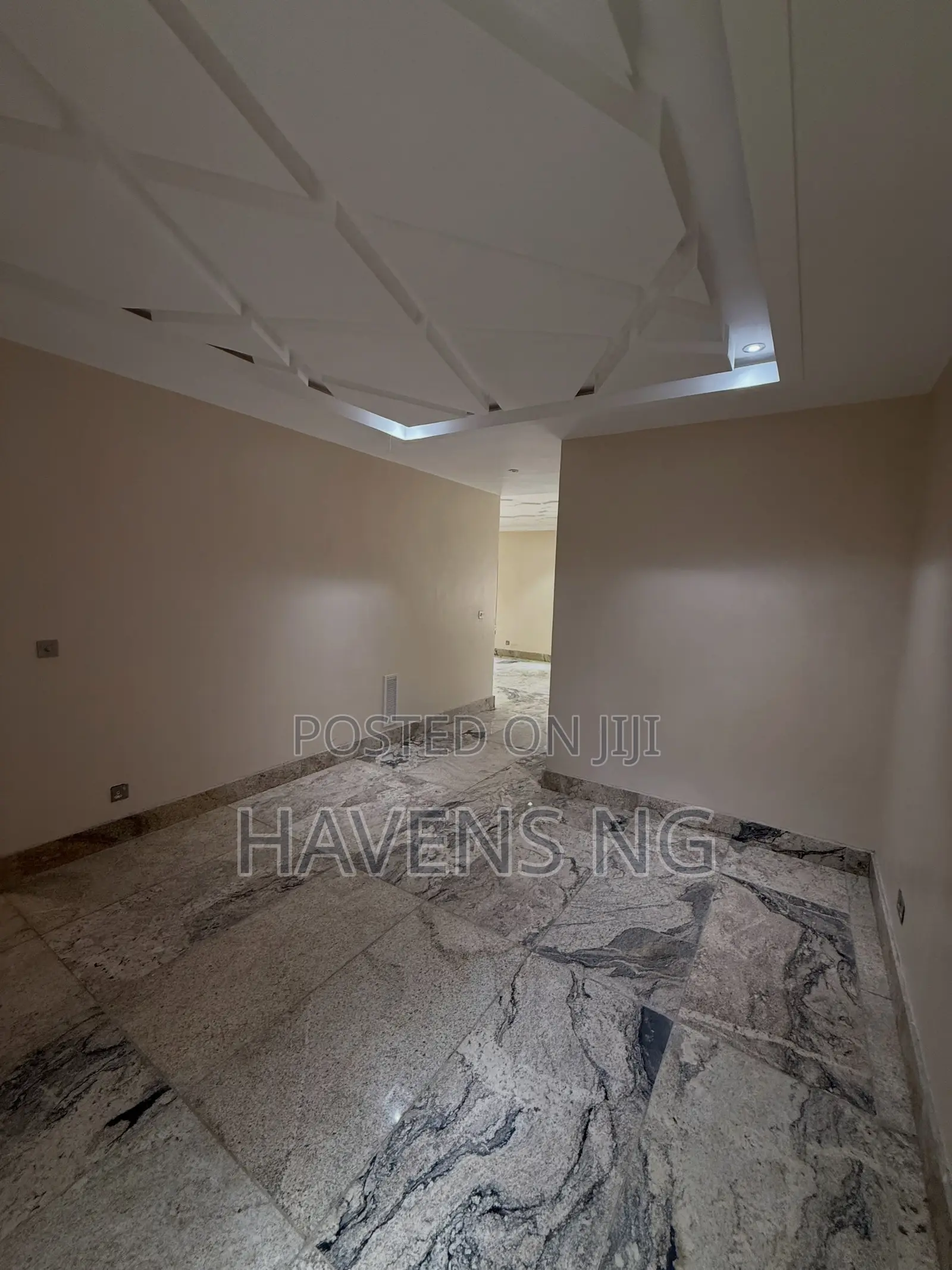 4bdrm Duplex in Jabi for sale in Jabi