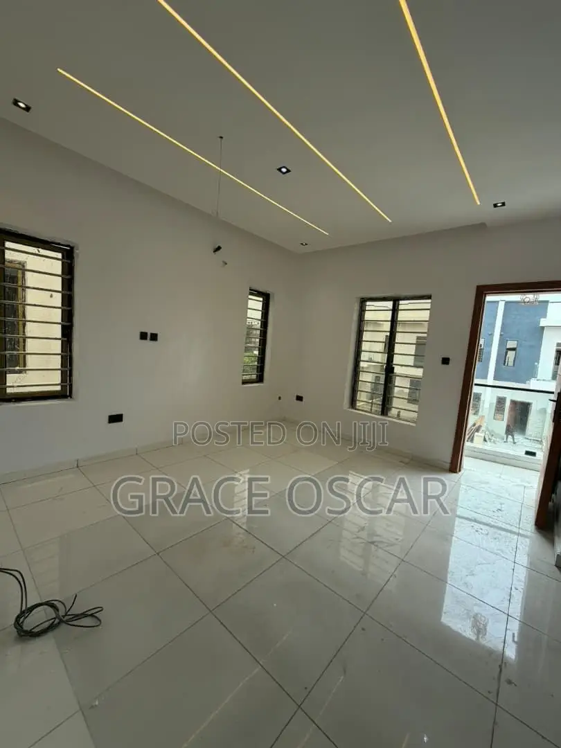 4bdrm Duplex in Ajah for sale in Ajah