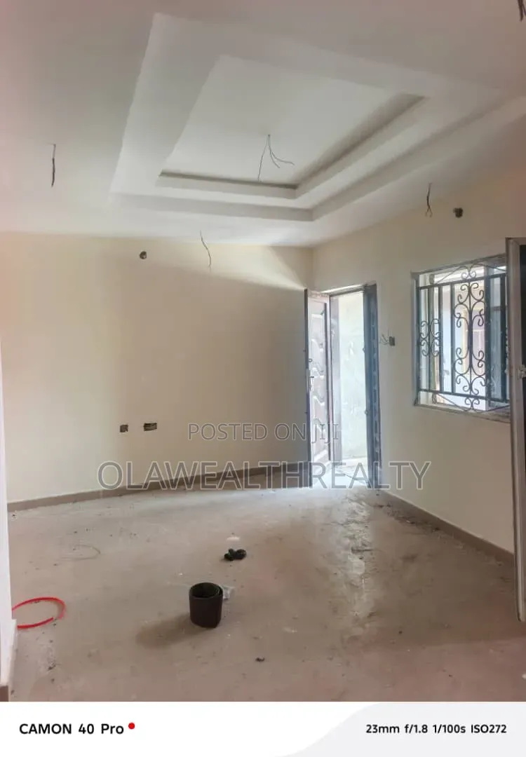 2bdrm Block of Flats in Okebadan Estate, Akobo for rent in Akobo