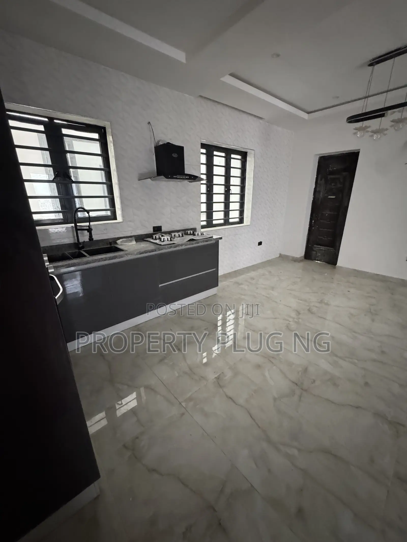 3bdrm Apartment in Olayele Newtown, Alaka/Iponri for sale in Alaka/Iponri