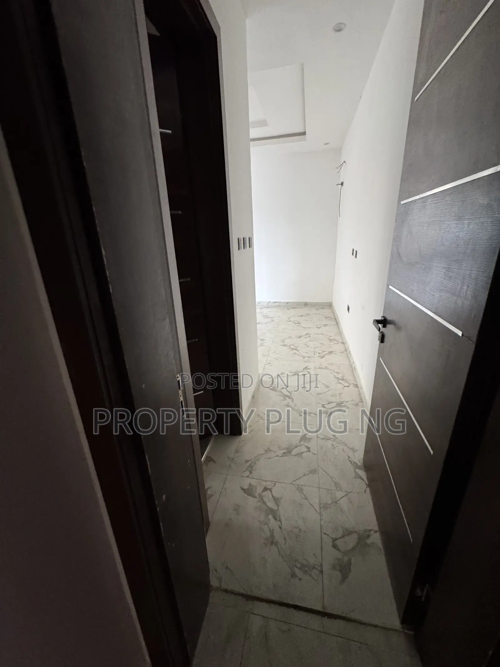 3bdrm Apartment in Olayele Newtown, Alaka/Iponri for sale in Alaka/Iponri