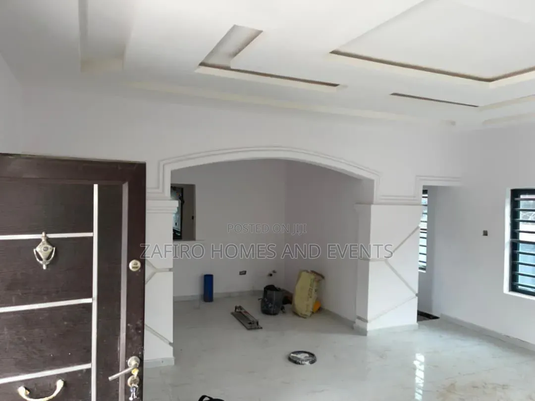 3bdrm Bungalow in Olakunle After Kuola for sale in Akala Express