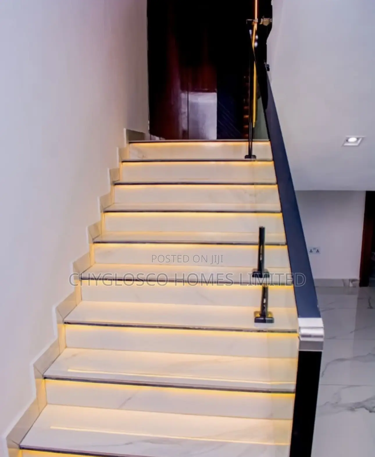 5bdrm Duplex in Woji for sale in Woji