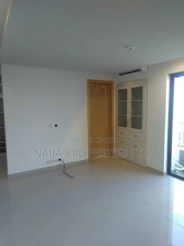 3bdrm Apartment in Lekki Phase 1 for rent in Lekki Phase 1