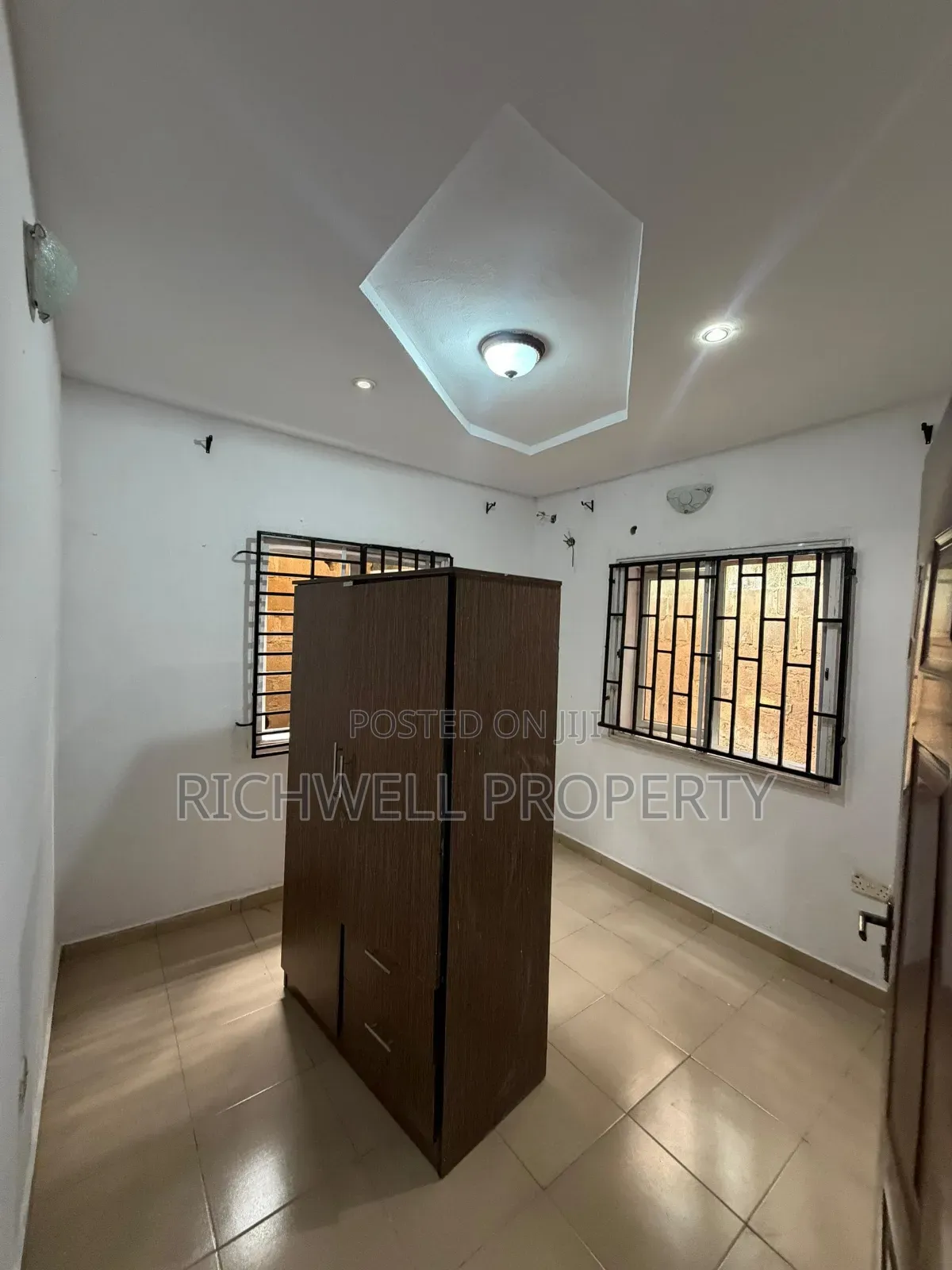 2bdrm Block of Flats in Ikolaba Gra, Agodi for rent in Agodi