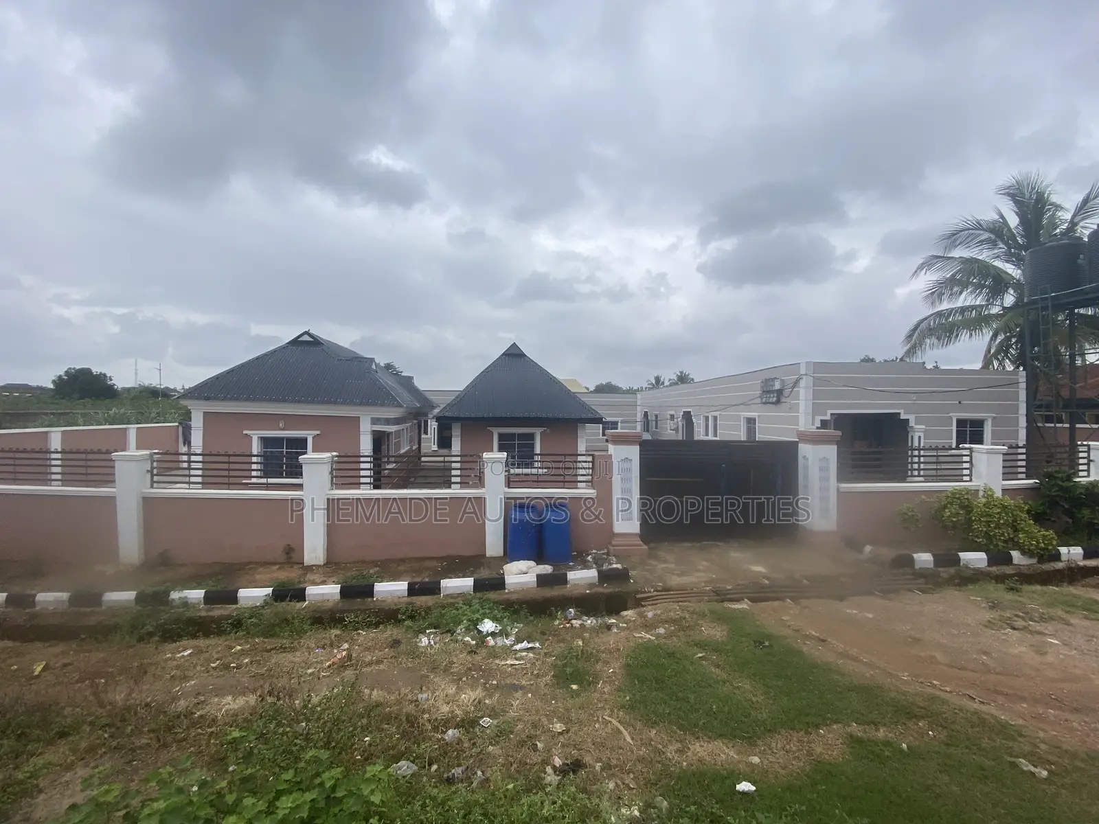 Furnished 2bdrm Block of Flats in Ogo Oluwa Area, Osogbo for sale in Osogbo