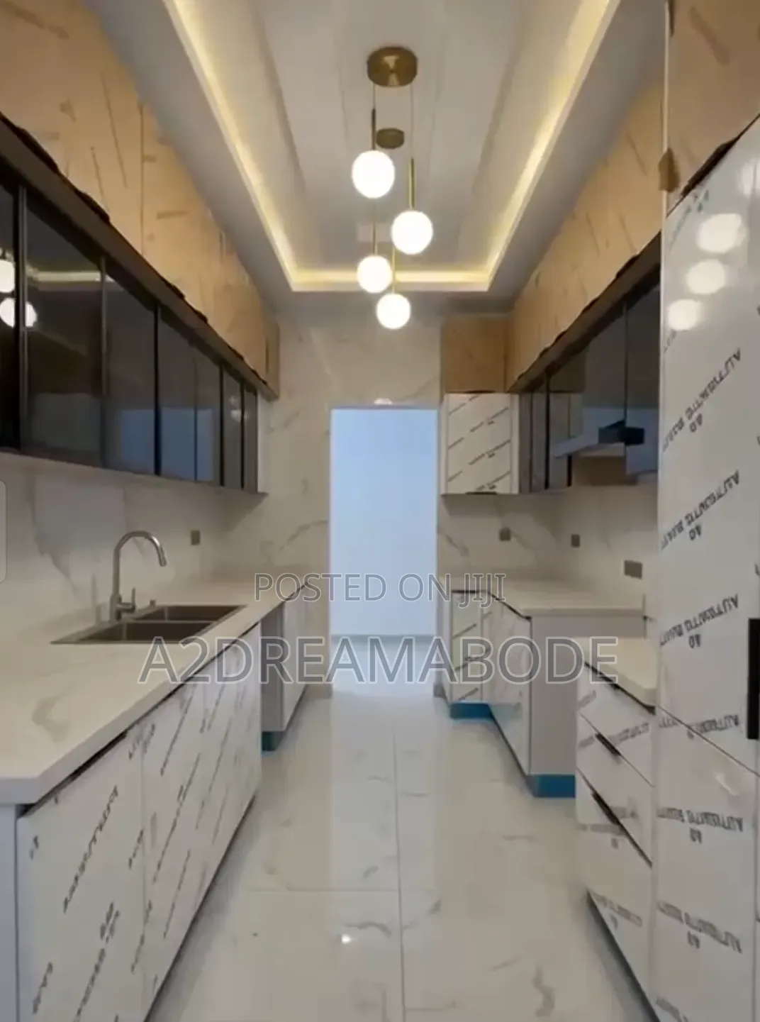 4bdrm Apartment in Ikeja for rent in Ikeja GRA