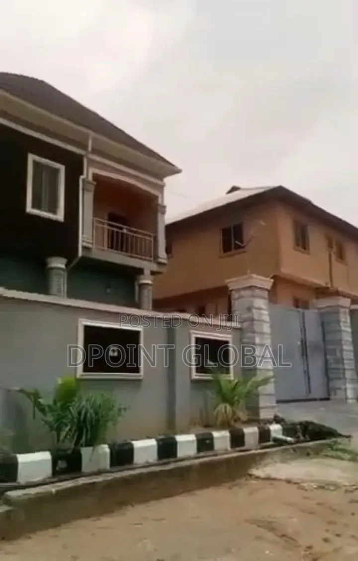 10bdrm Block of Flats in In Estate, Obafemi-Owode for sale in Obafemi-Owode