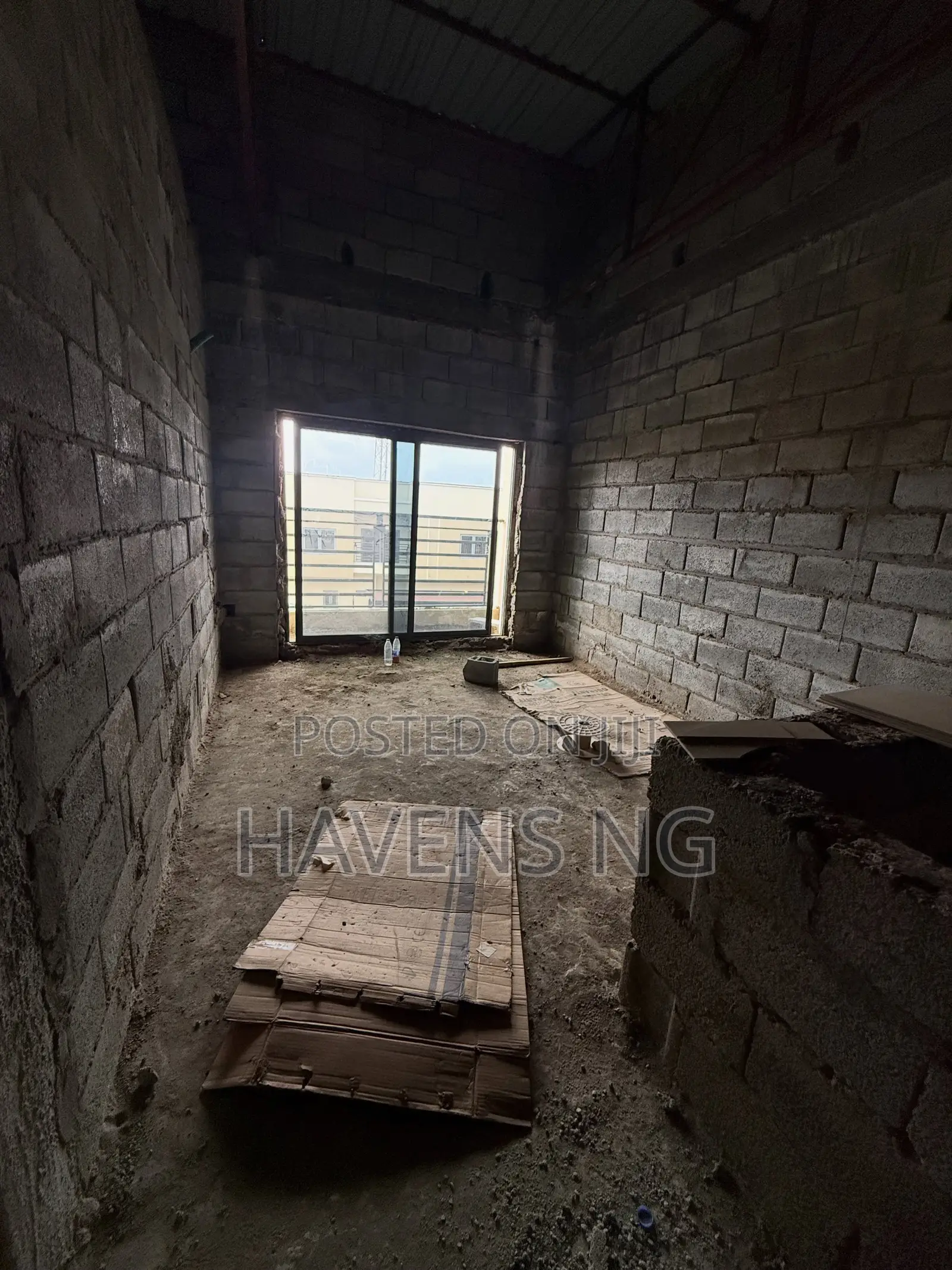 4bdrm Duplex in Apo Resettlement for sale in Apo Resettlement