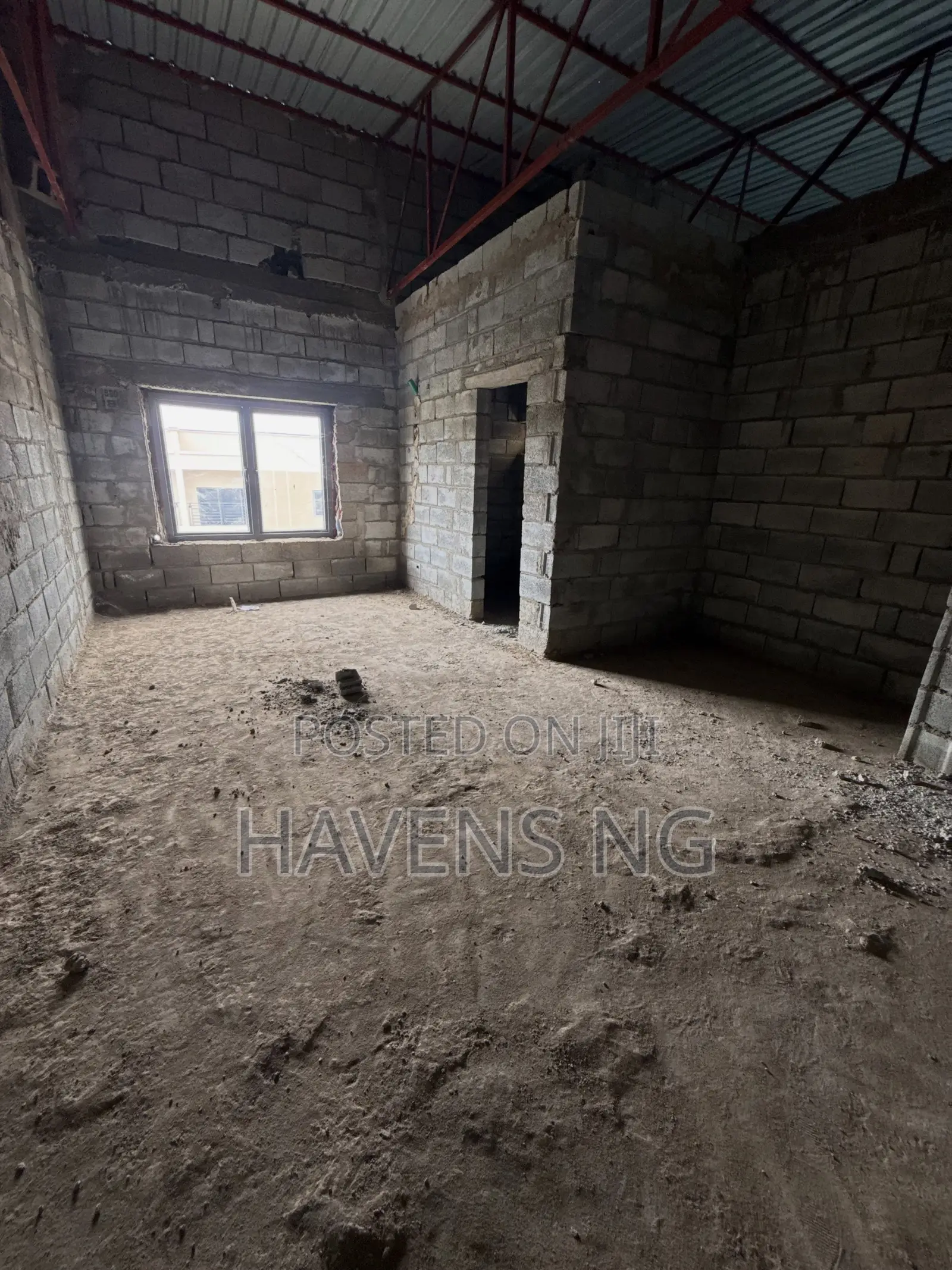 4bdrm Duplex in Apo Resettlement for sale in Apo Resettlement