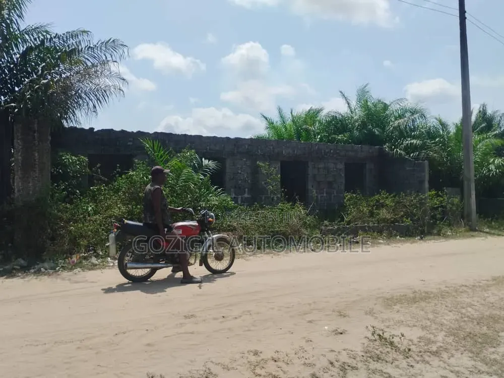 1 and Half Plot of Land in Agbara-Igbesan