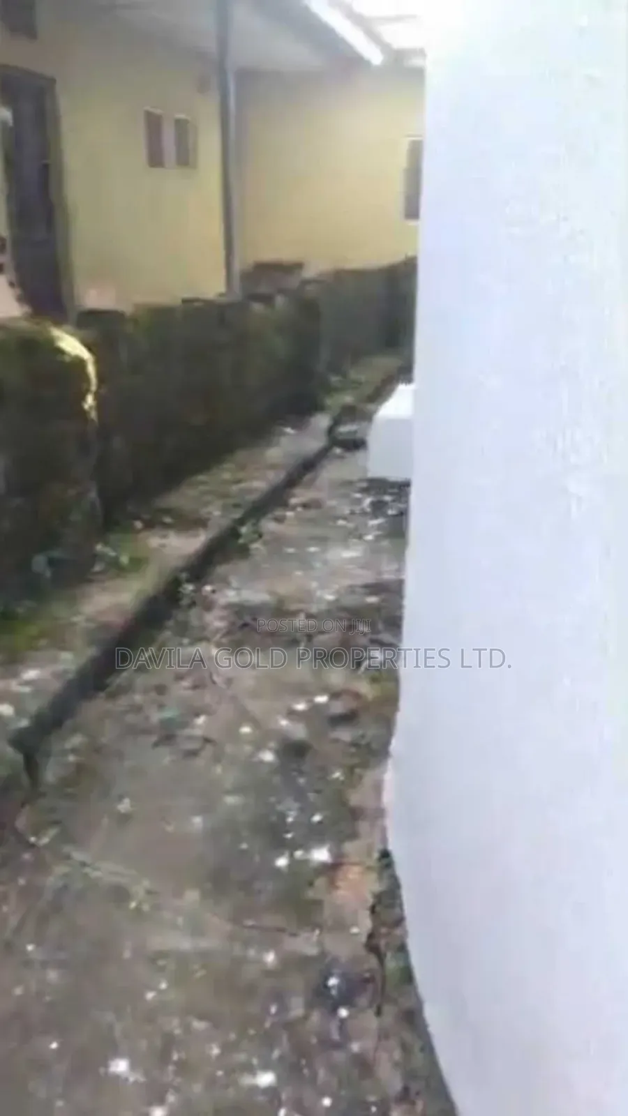8bdrm Block of Flats in Benin City for sale in Benin City