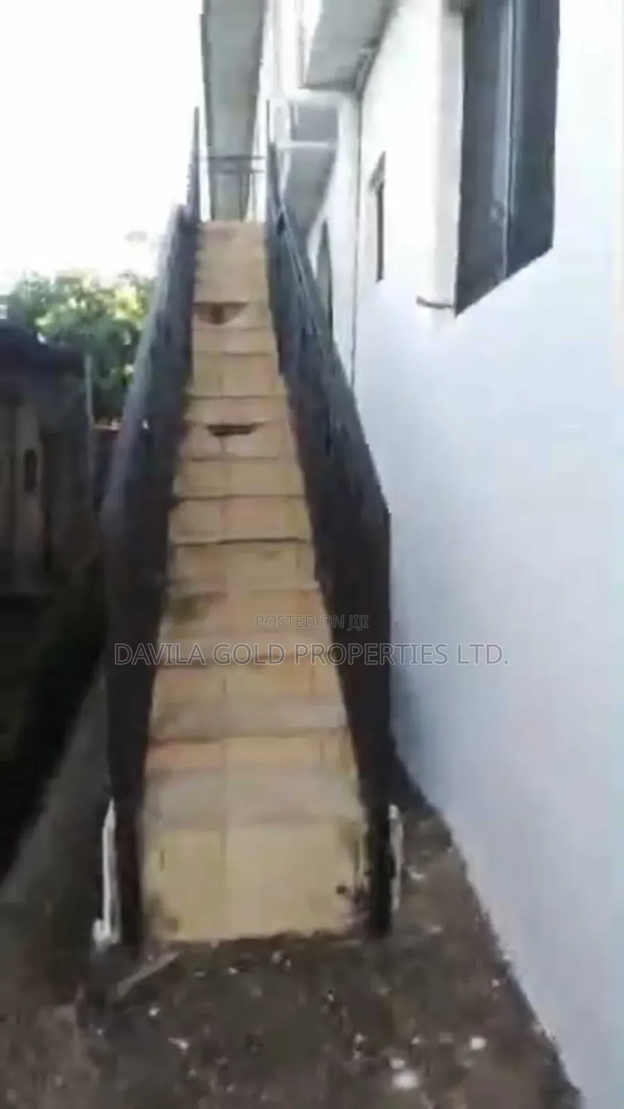 8bdrm Block of Flats in Benin City for sale in Benin City