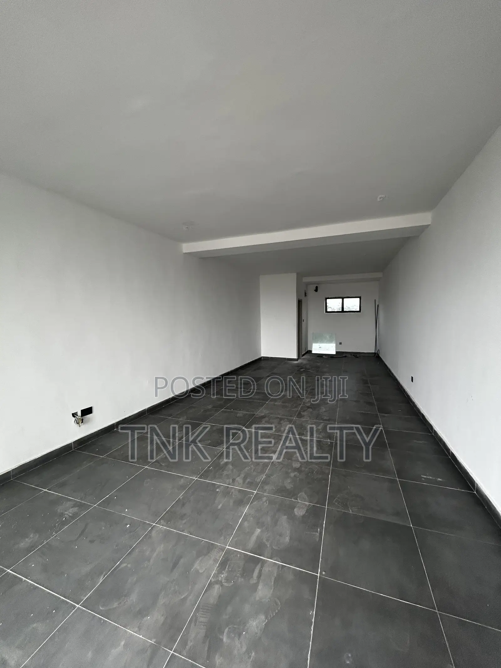 Shop for Sale in Wuse 2 Abuja in Wuse 2