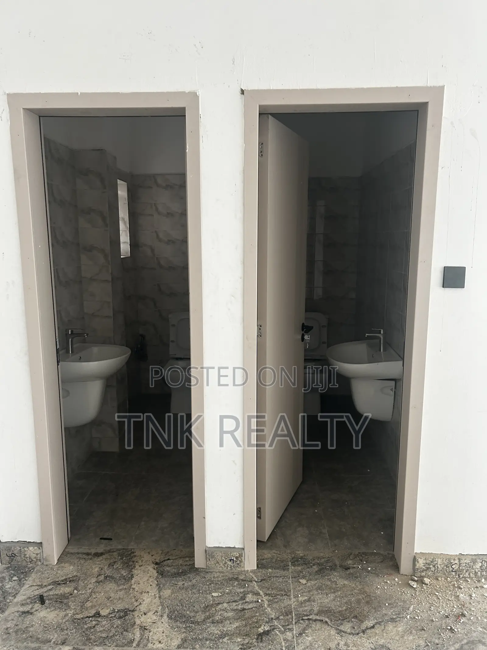 Spacious Office Space/Shop for Rent in Wuse 2