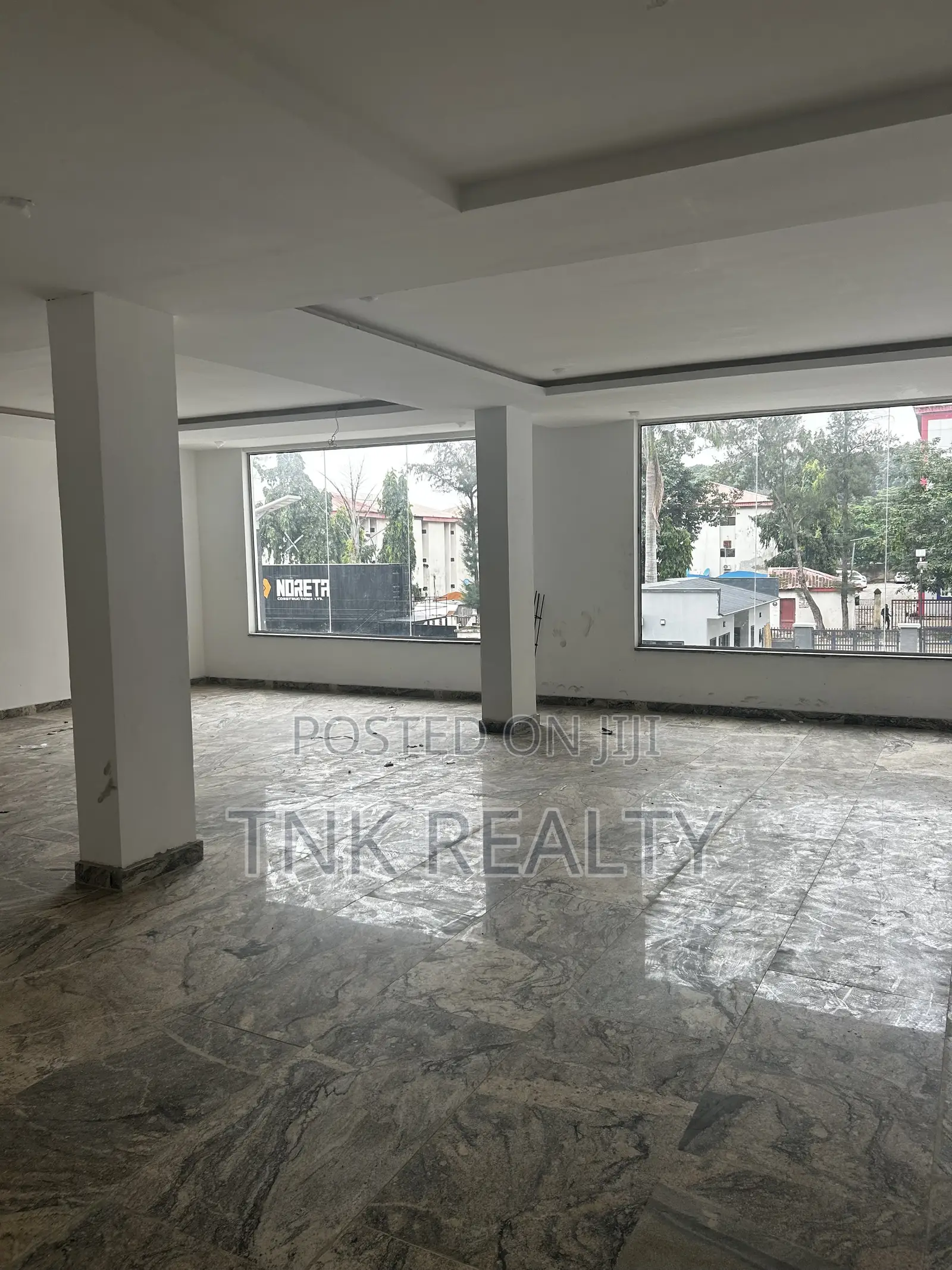 Spacious Office Space/Shop for Rent in Wuse 2