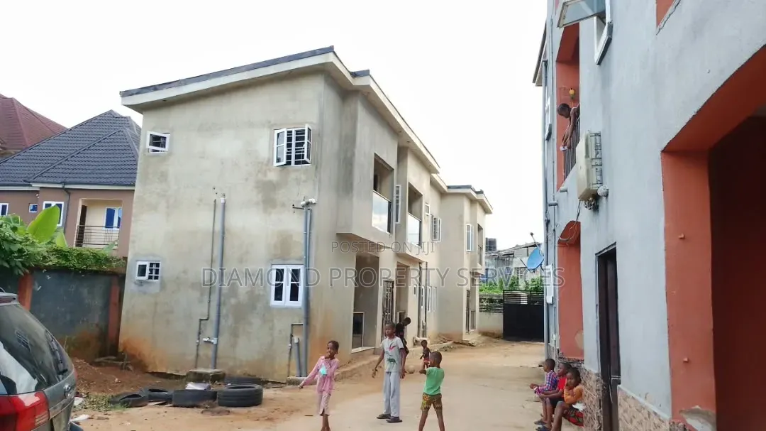3bdrm Duplex in Area H, Owerri for rent in Owerri