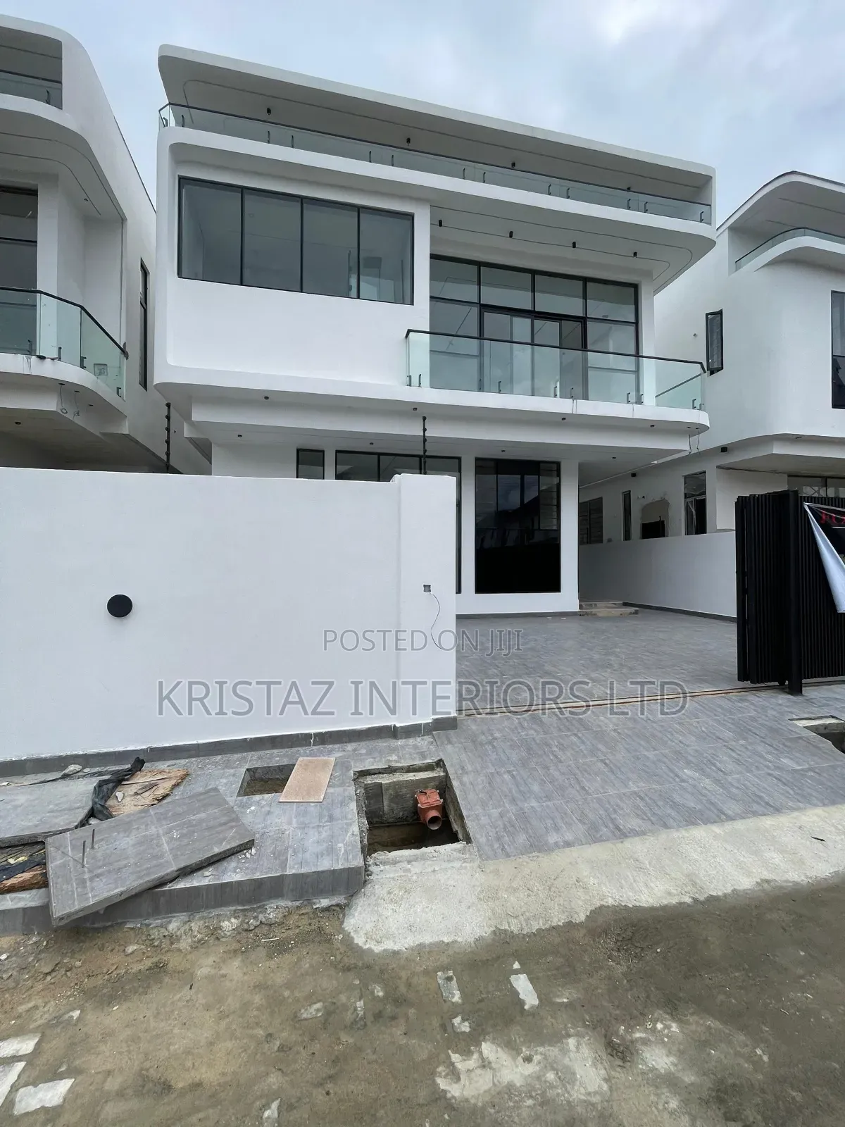 4bdrm Duplex in Lekki Phase 2 for sale in Lekki Phase 2