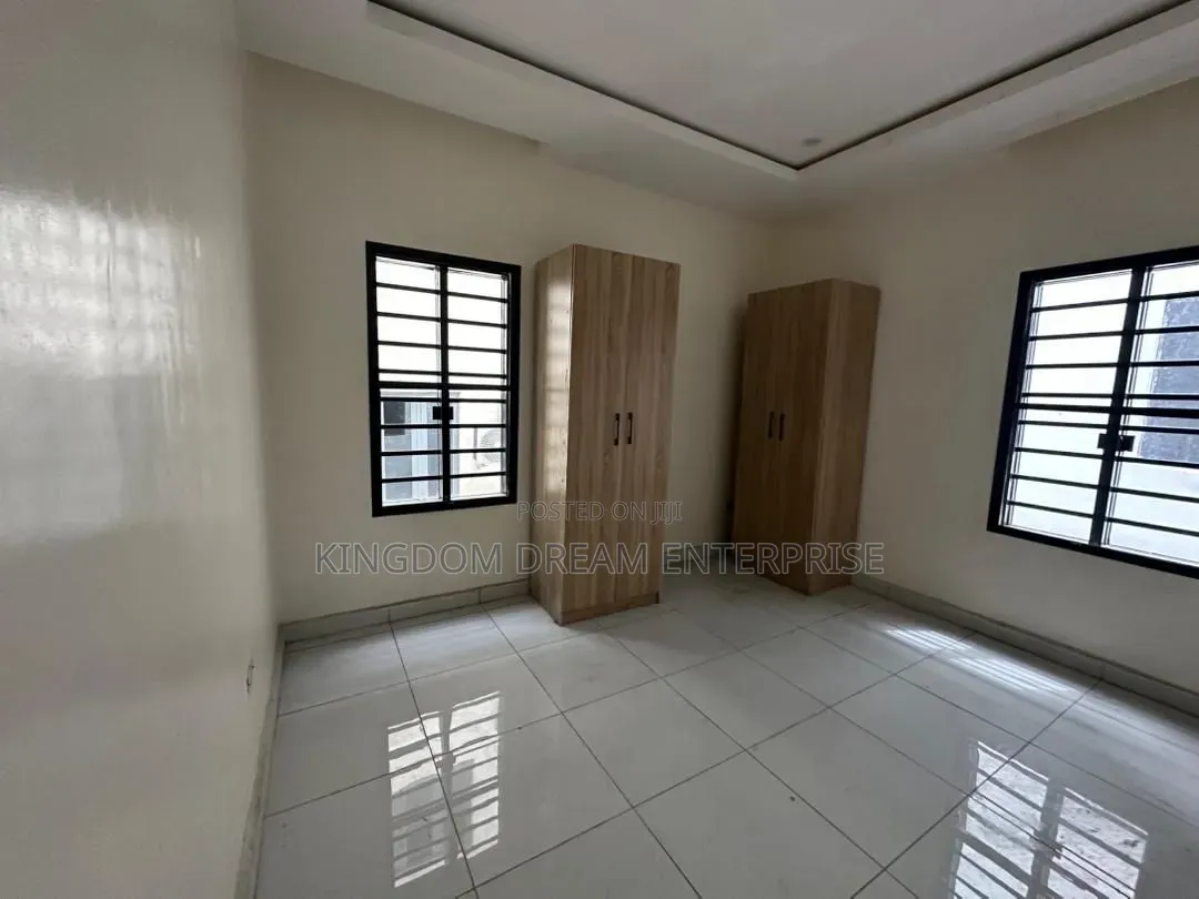 5bdrm Duplex in Ogudu Gra Lagos for sale in Ogudu GRA