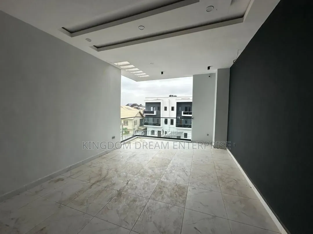 5bdrm Duplex in Ogudu Gra Lagos for sale in Ogudu GRA