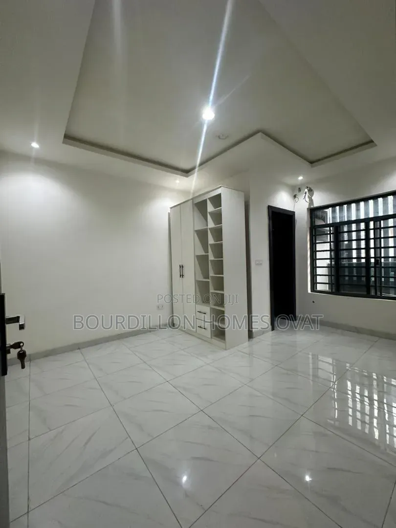 4bdrm Duplex in Ikate Lekki Lagos for sale in Ikate