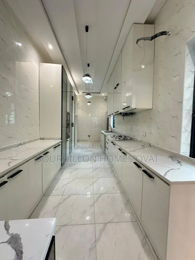 5bdrm Duplex in Ikota Lekki Lagos for sale in Ikota