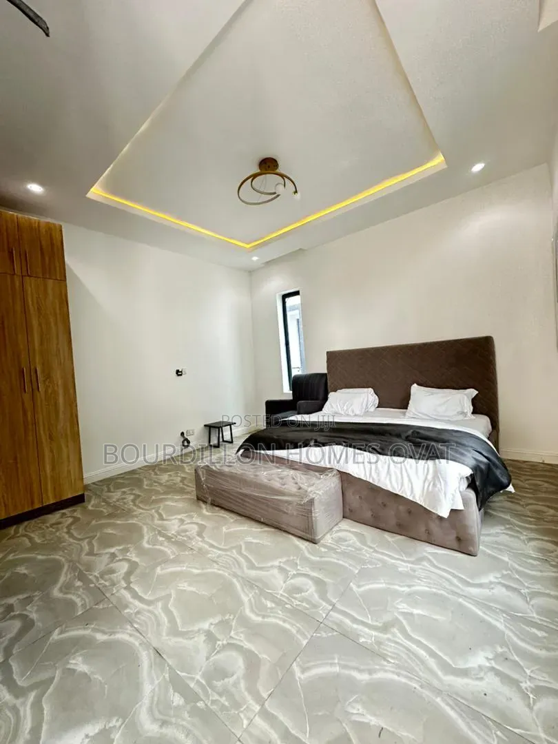 5bdrm Duplex in Orchid Lekki Lagos for sale in Lekki Expressway