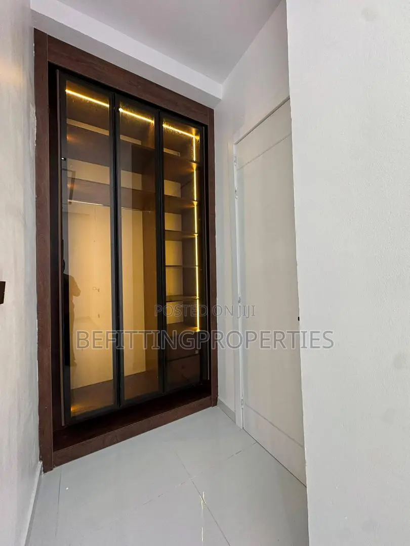 5bdrm Duplex in Lekki for sale in Lekki