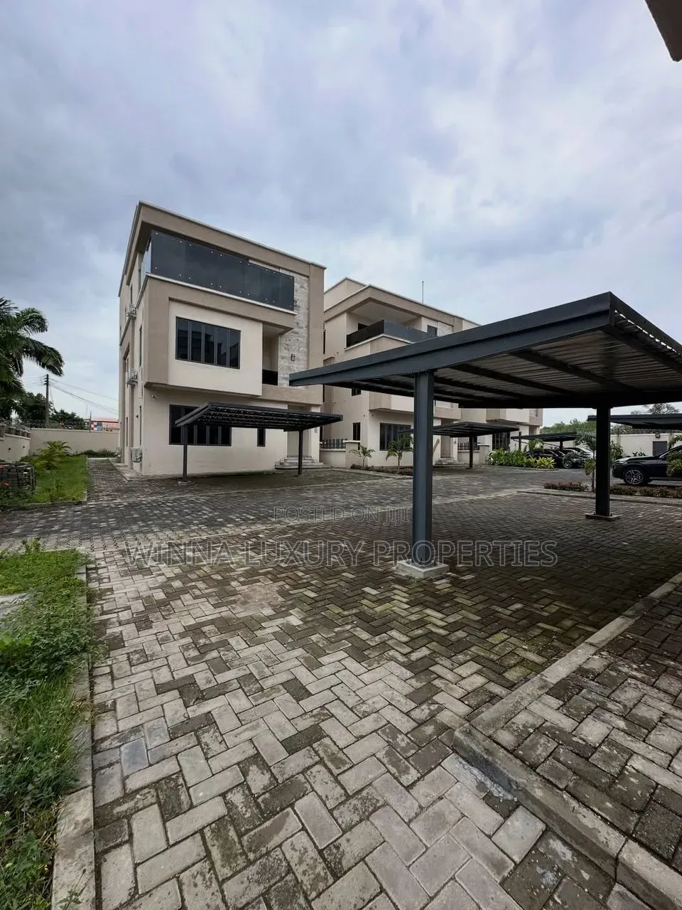 6bdrm Duplex in Wuse Zone 7 for sale in Wuse