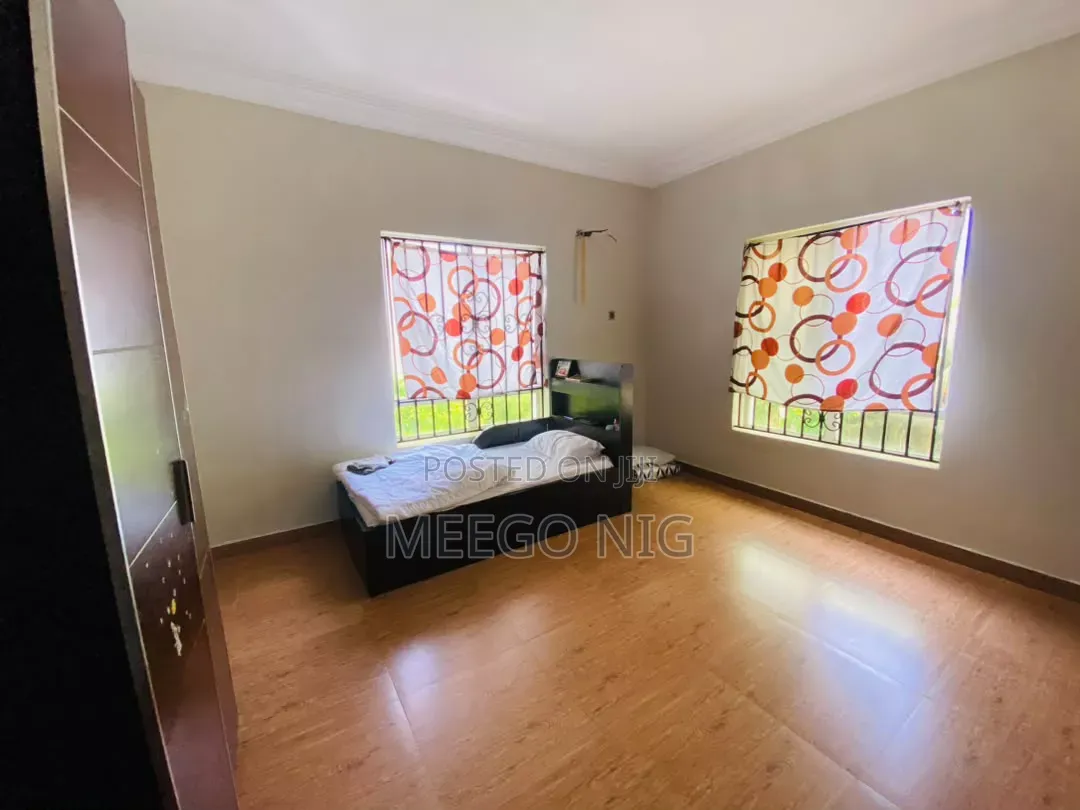 5bdrm Duplex in Chevron 🔰 Lekki for sale in Chevron