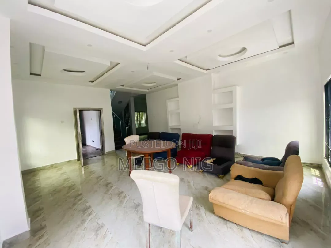 5bdrm Duplex in Chevron 🔰 Lekki for sale in Chevron