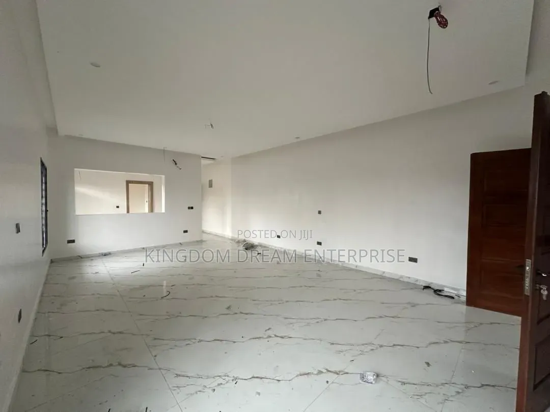 5bdrm Duplex in Ogudu Gra Lagos for sale in Ogudu GRA