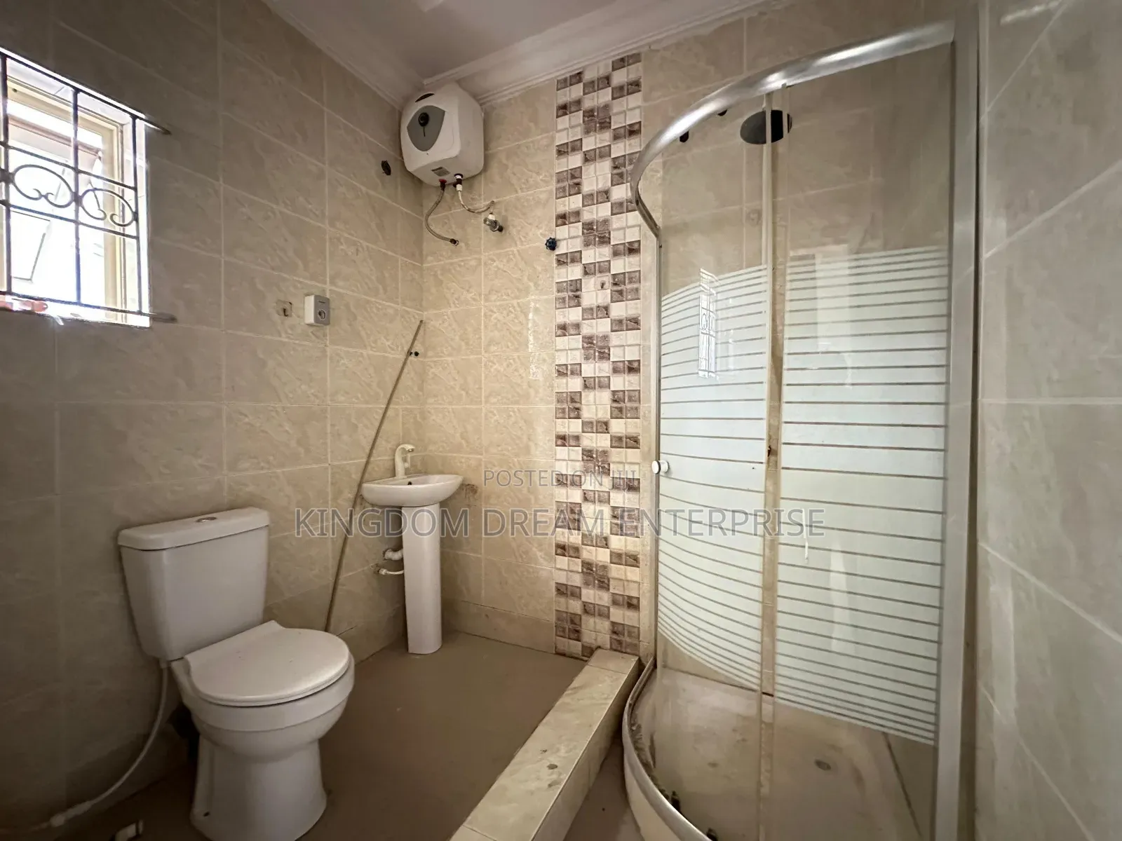 3bdrm Bungalow in Atlantic View Estate, Chevron for rent in Chevron