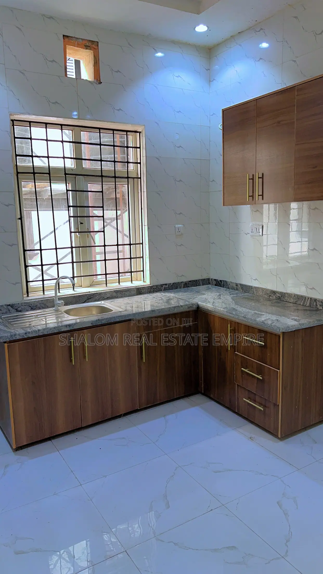 3bdrm Apartment in Harmony Estate for rent in GRA Phase 1