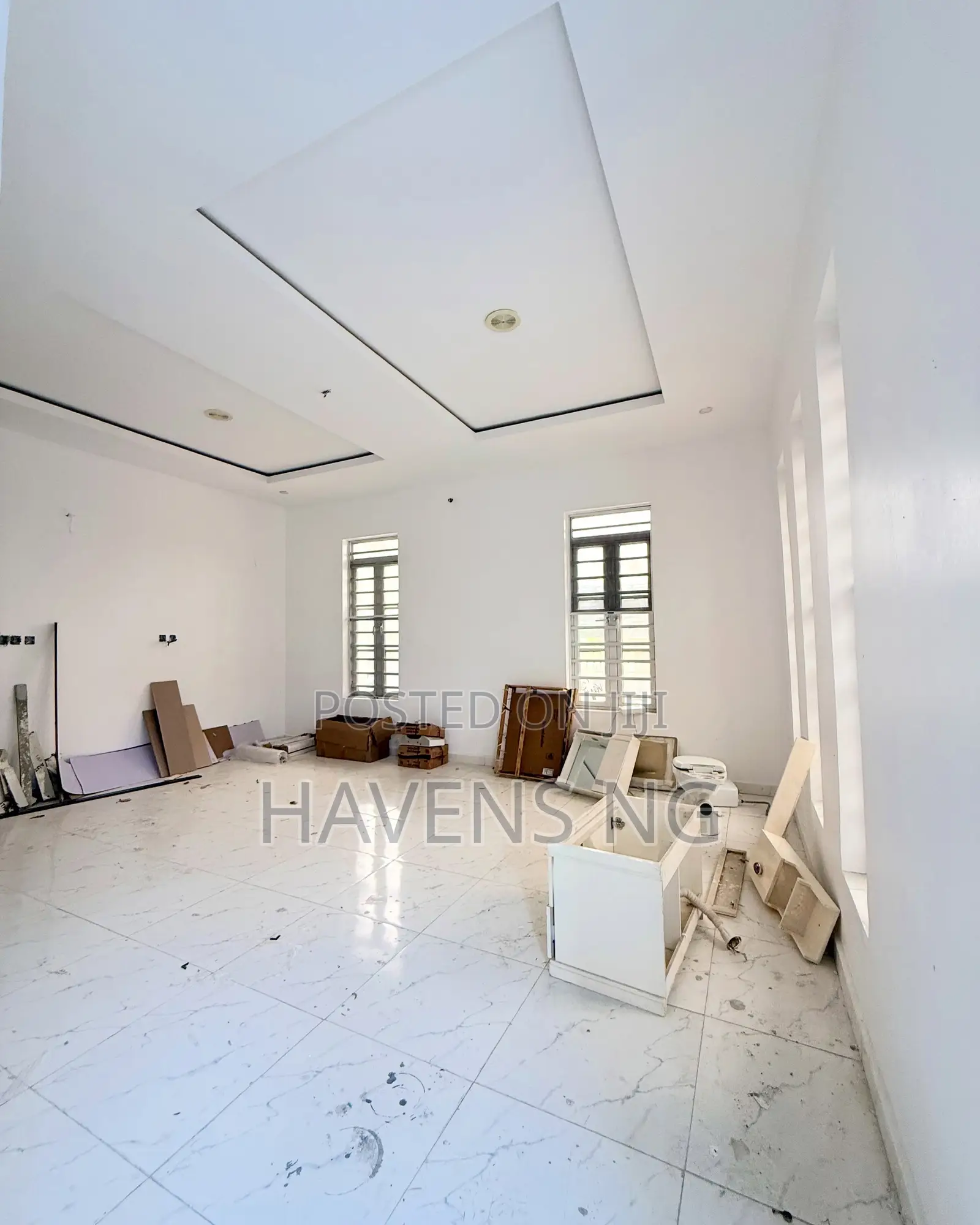 4bdrm Duplex in Ikota for sale in Ikota