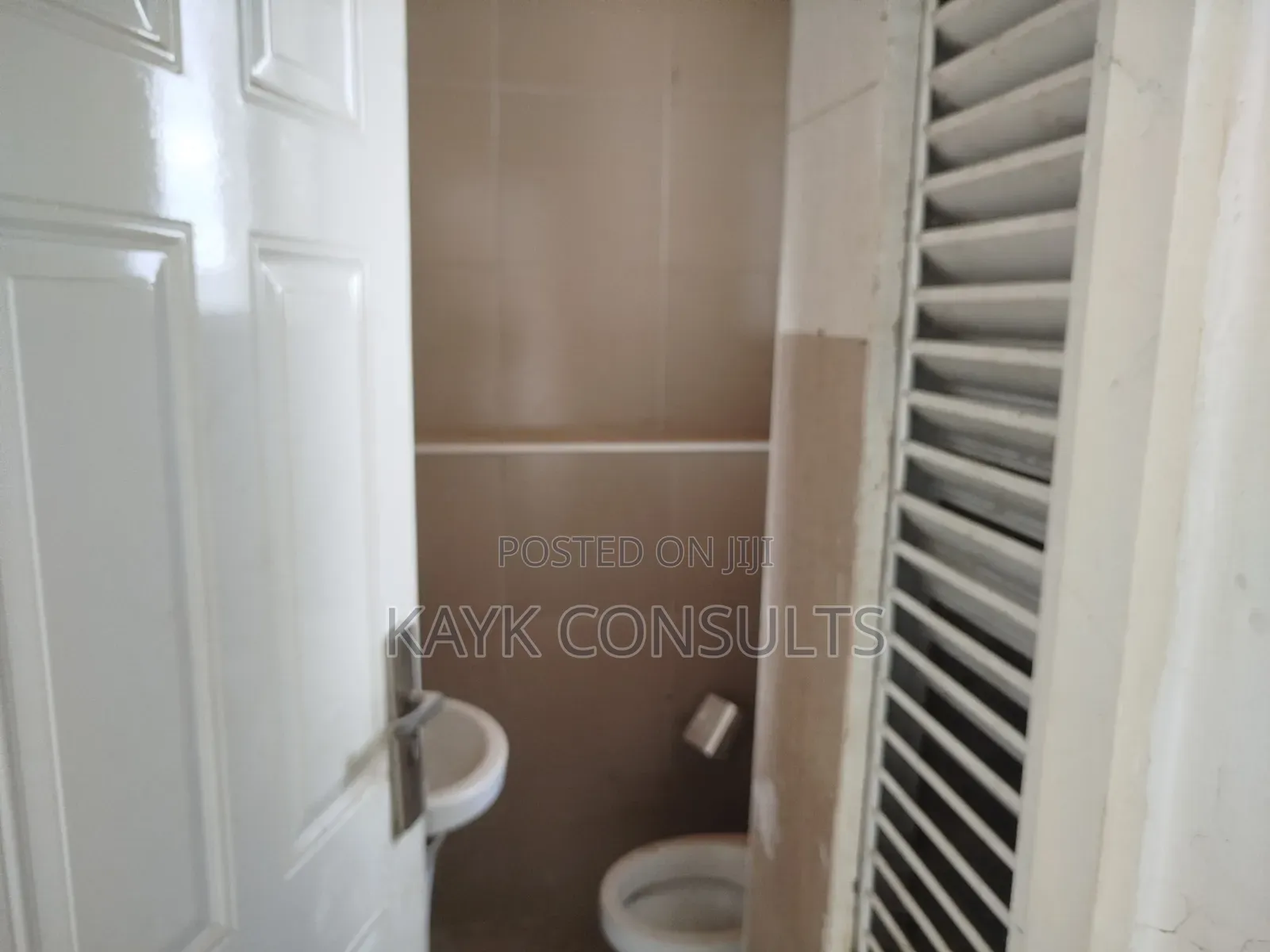 Shop/Office Space for Rent. in Apo Resettlement
