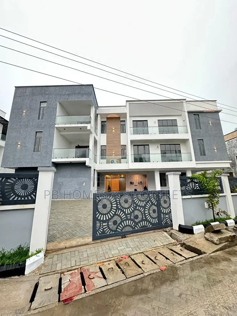 2bdrm Apartment in Osapa london for sale in Osapa london