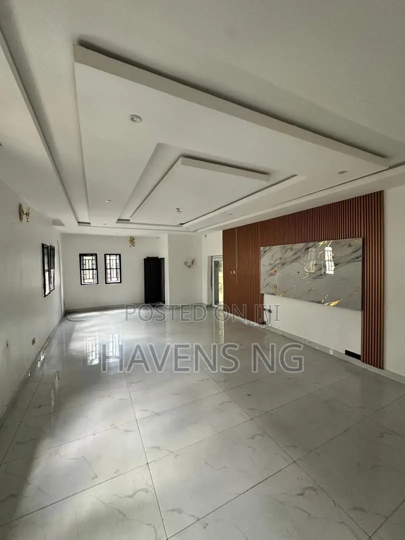 5bdrm Duplex in Obio-Akpor for sale in Obio-Akpor